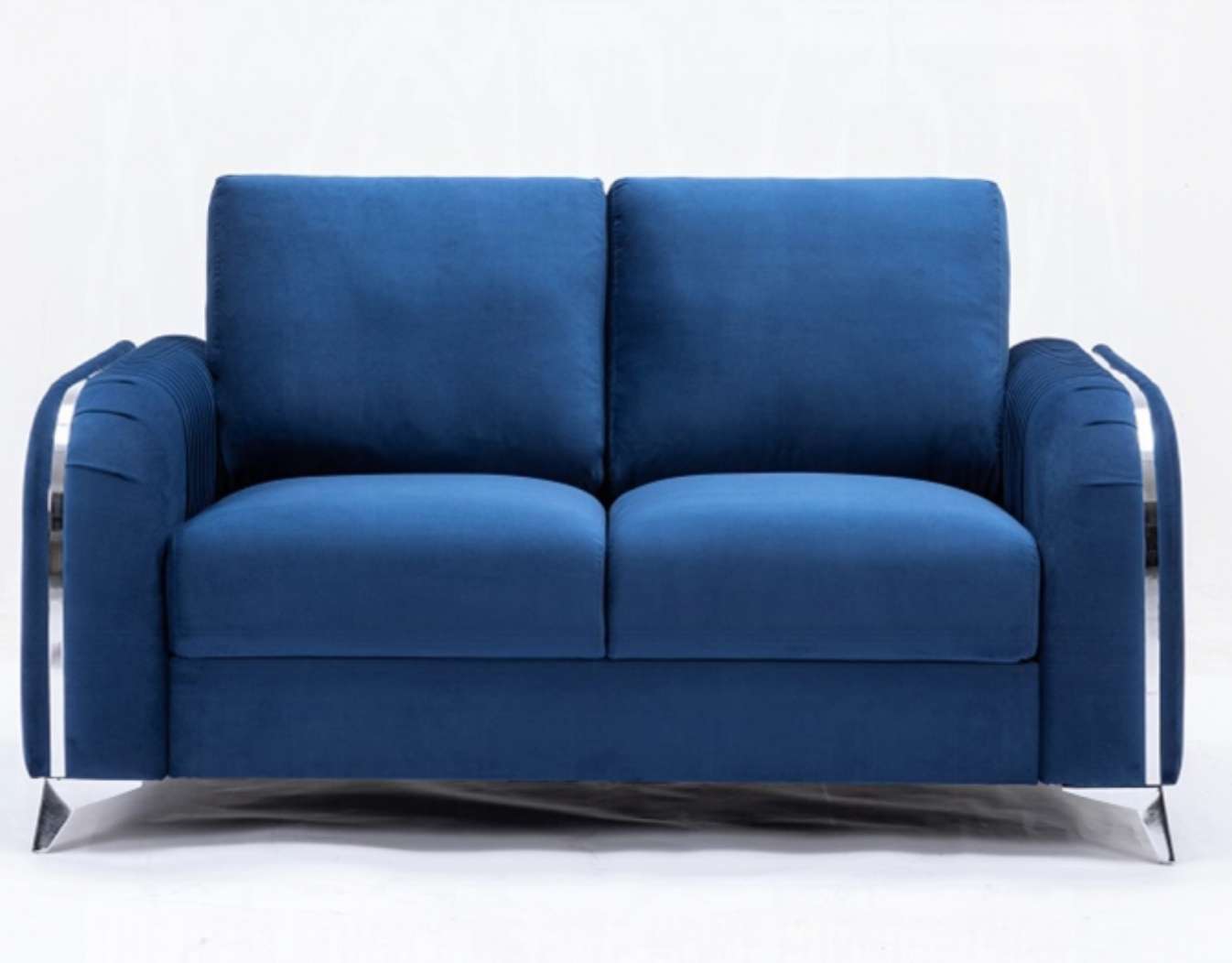 Wenona Loveseat