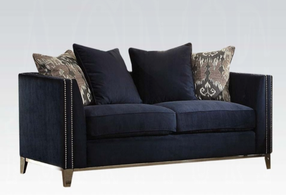 Phaedra Loveseat W/4 Pillows